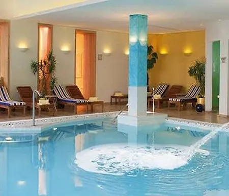 贾梅尔托度假酒店 4*